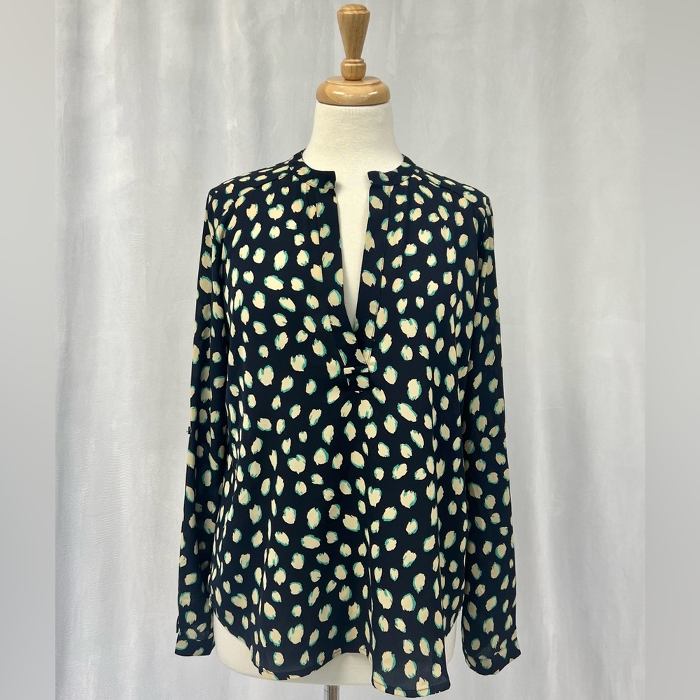 Lumiere Blue and Beige Cream Patterned Blouse Size M